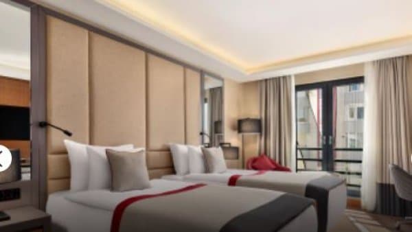 Twin Şehir Manzaralı Oda 1