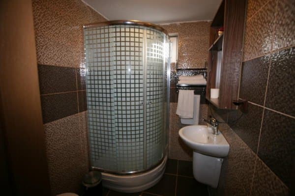 4 Kişilik Deniz Manzaralı Balkonsuz Oda 4