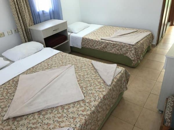 Aile Odası Ara Kapılı 1