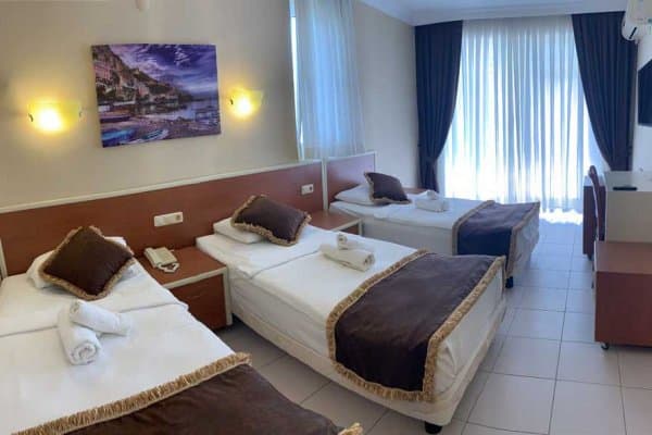 Triple Oda Deniz veya Kara Manzaralı 3