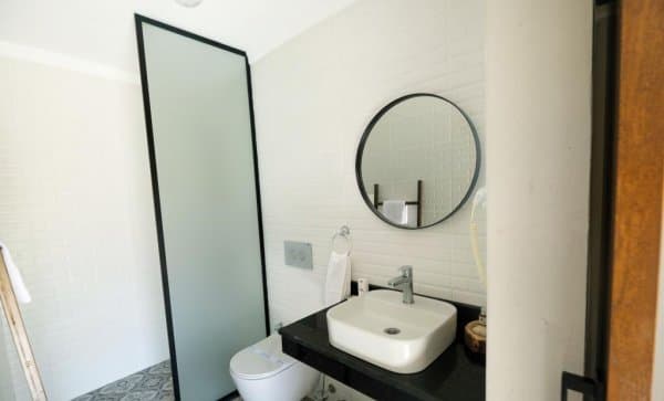 Standard Room with Balcony 4