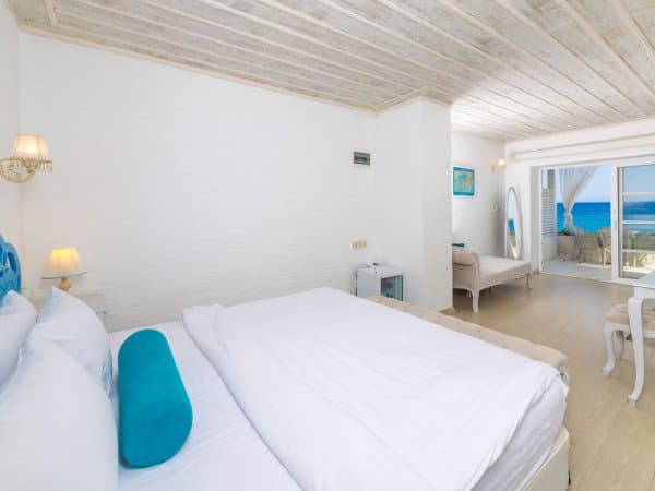 3 Kişilik Bal Badem Deniz Manzaralı 35 M2 4