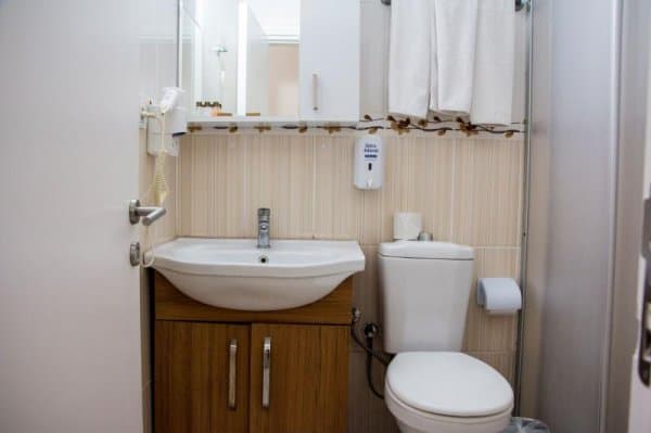 Standart Oda Havuz Manzaralı Üç Kişilik 3