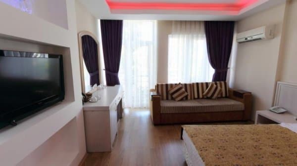 Standart Oda Kara Manzaralı Üç Kişilik 2