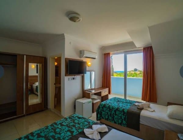 Standart Deniz Manzaralı Oda 1
