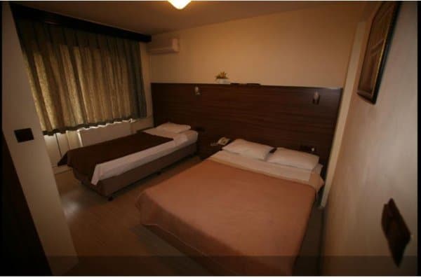 Plaj Katı Balkonlu Manzarasız Oda 1