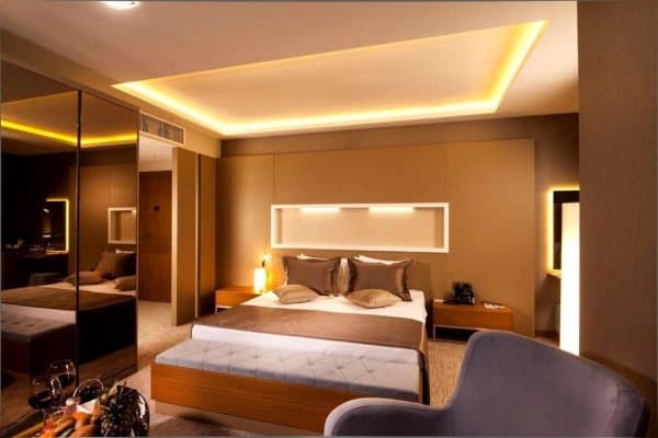 Superior Oda Çift Kişilik Tek Yatak, Balkonsuz 2