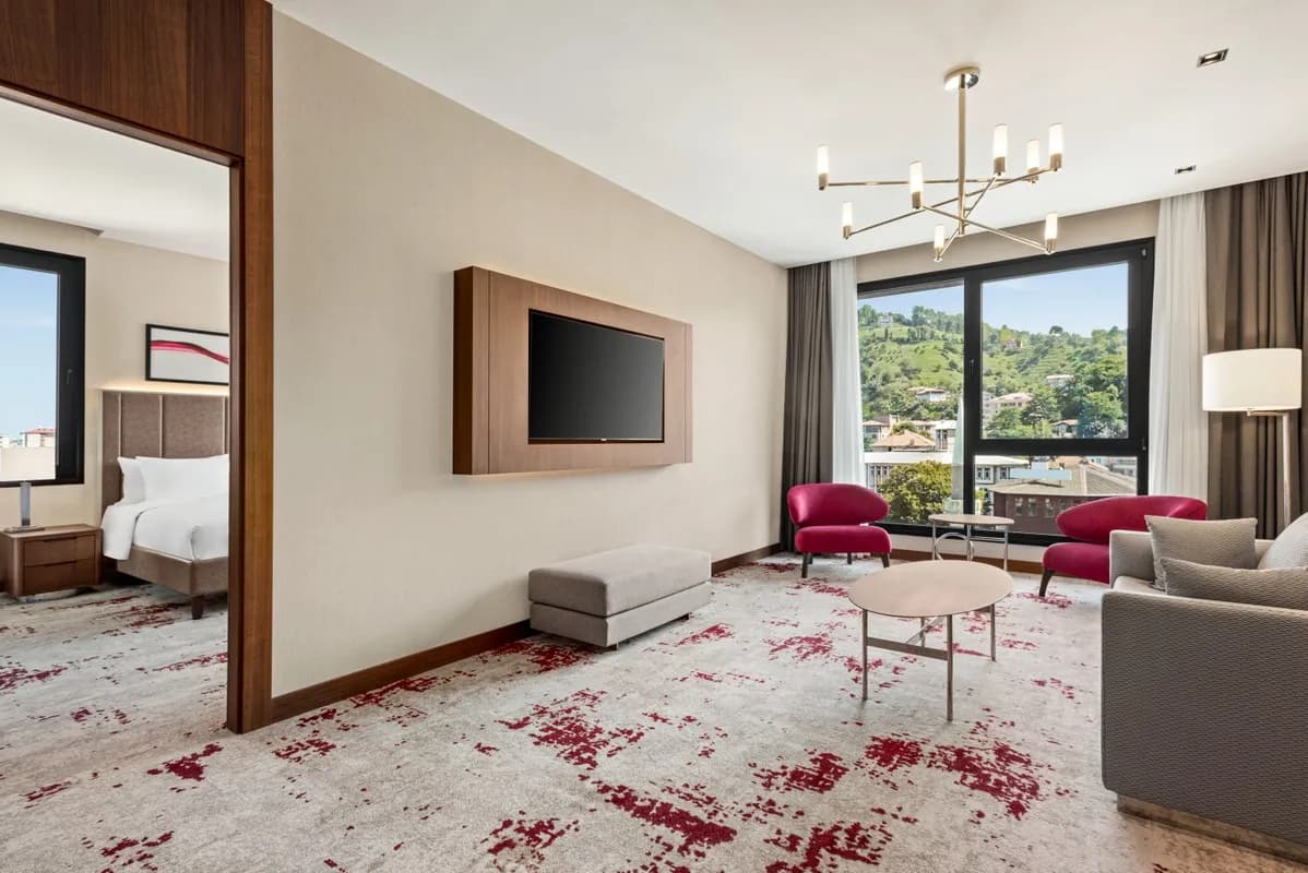 Kara Manzaralı Suit 2