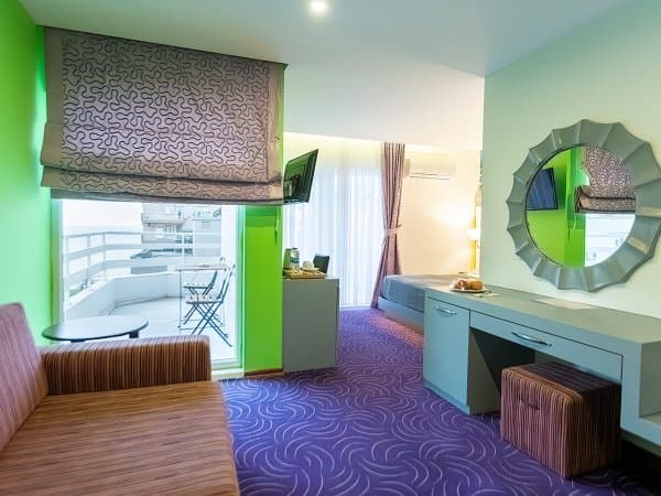 Corner Deniz Manzaralı Oda  2