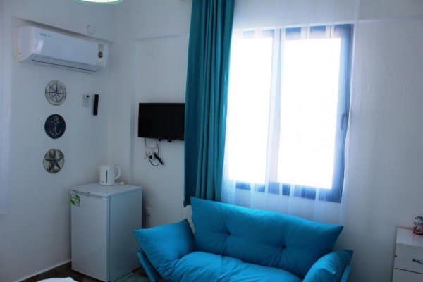 Poolside Double Room 1 3