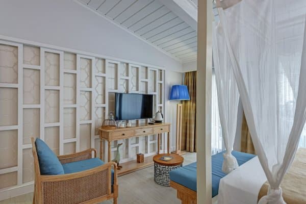 Yandan Deniz Manzaralı Deluxe Oda 2