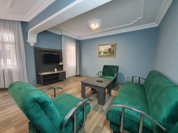 Family Garden Suit 1