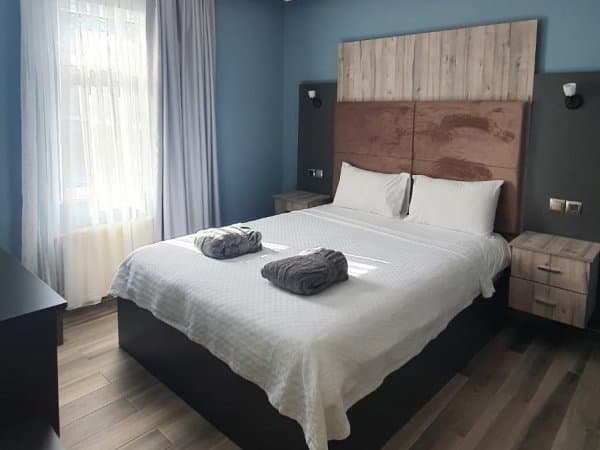 Family Garden Suit 4