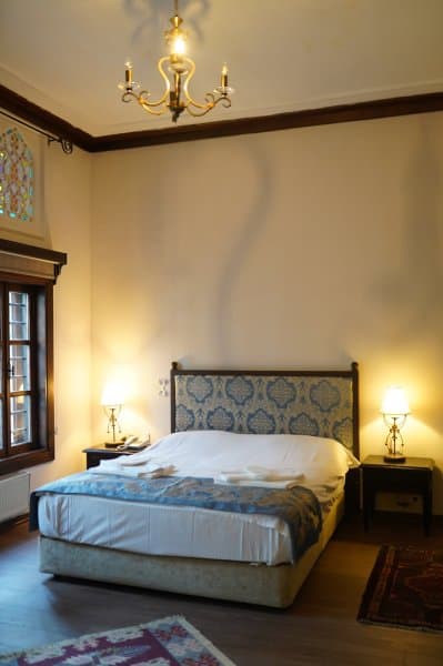 Superior Room King Bed 3