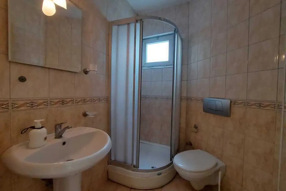 Standart Havuz Manzaralı Balkonlu Oda  4