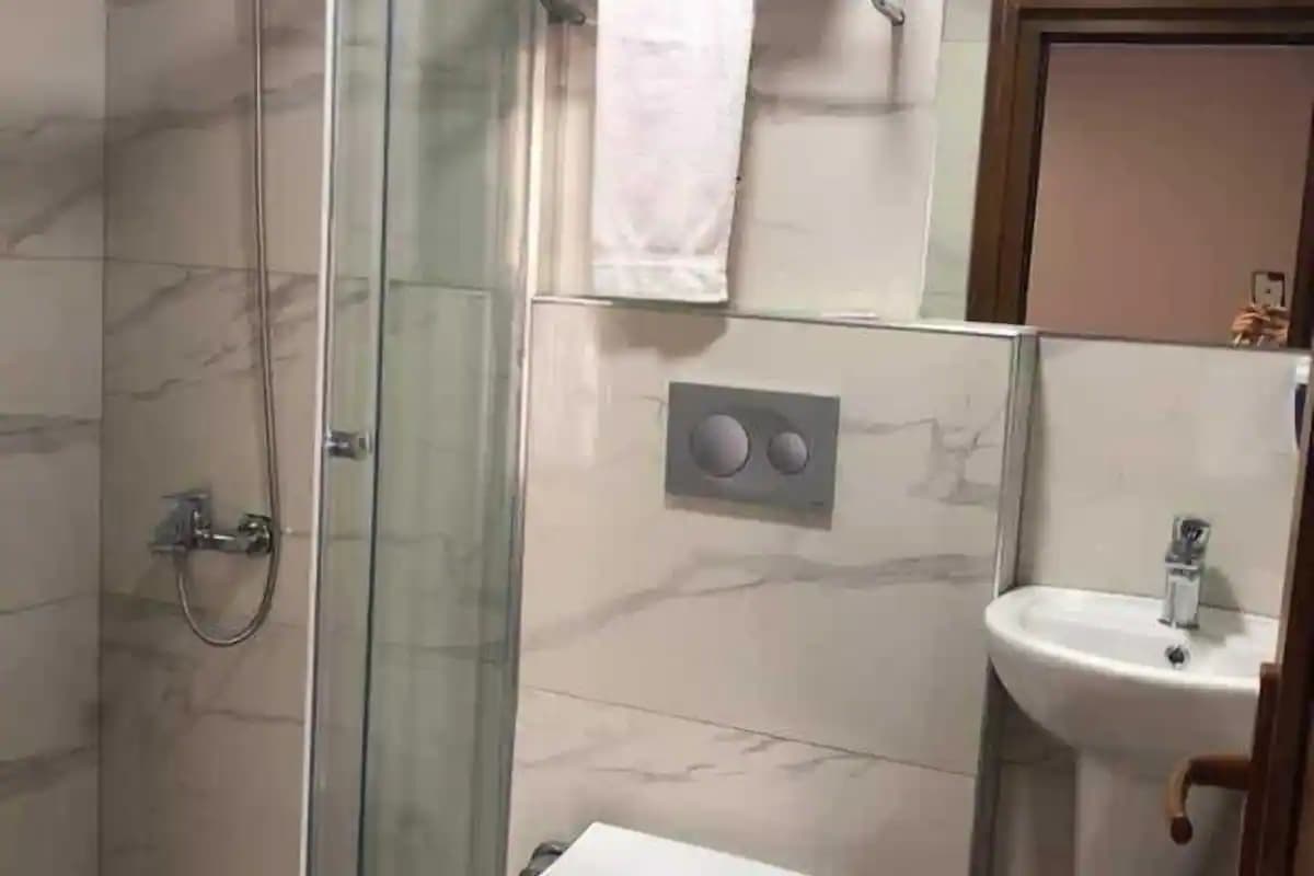 Standart İki Kişilik Oda 4