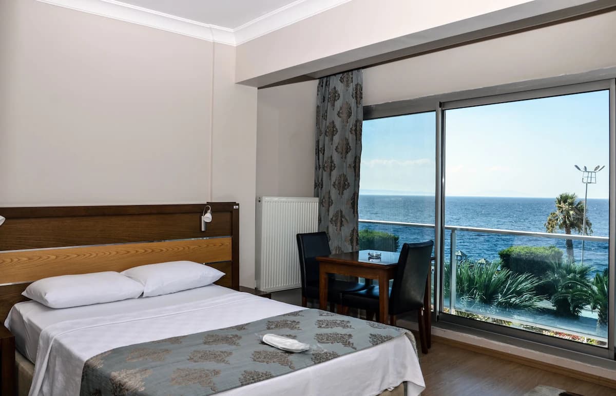 Suit Oda Deniz Manzaralı 1