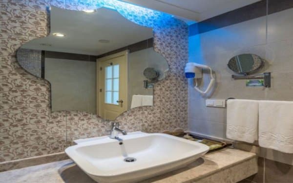 Standart Double Deniz Manzaralı Oda 4