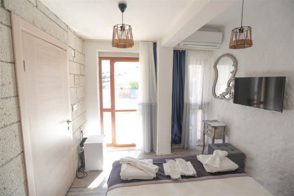 Havuz Başı Elite Oda 2