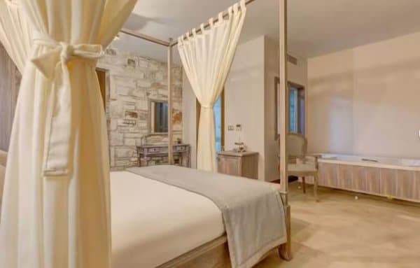 Jakuzili Deniz Manzaralı Balkonlu 2