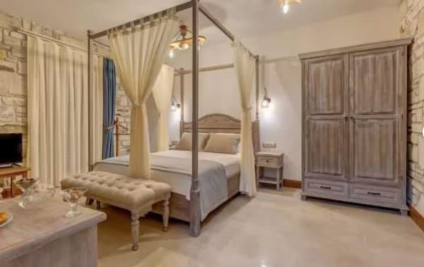 Jakuzili Deniz Manzaralı Balkonlu 3