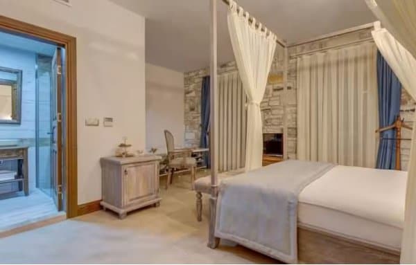 Jakuzili Deniz Manzaralı Balkonlu 4