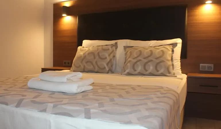 Standart Deluxe Oda 1