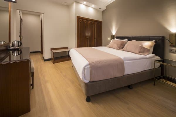 STANDART ÇİFT KİŞİLİK ODA 3