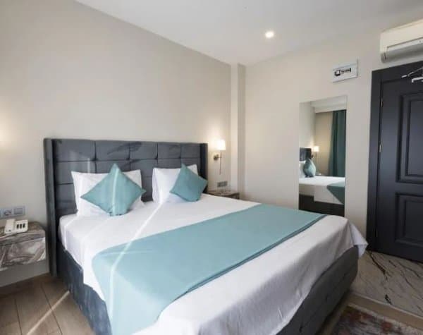 Deluxe Double Room 2