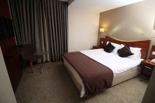 Standart Çift Kişilik Oda 3