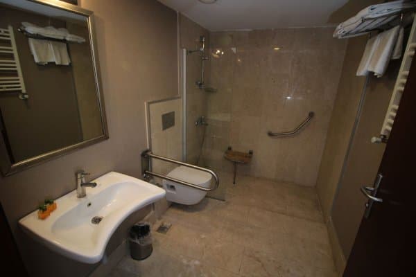 Standart Çift Kişilik Oda 4