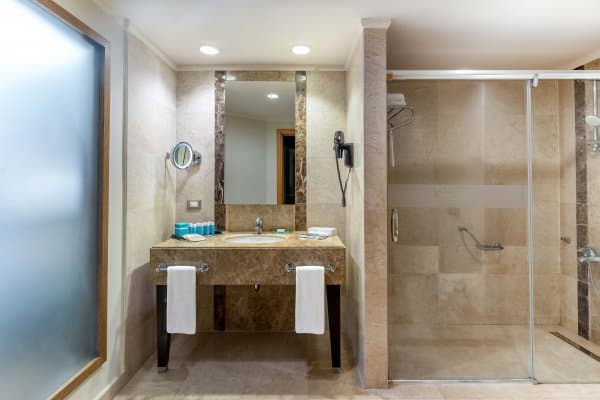 Deluxe Superior Havuz Manzara 4