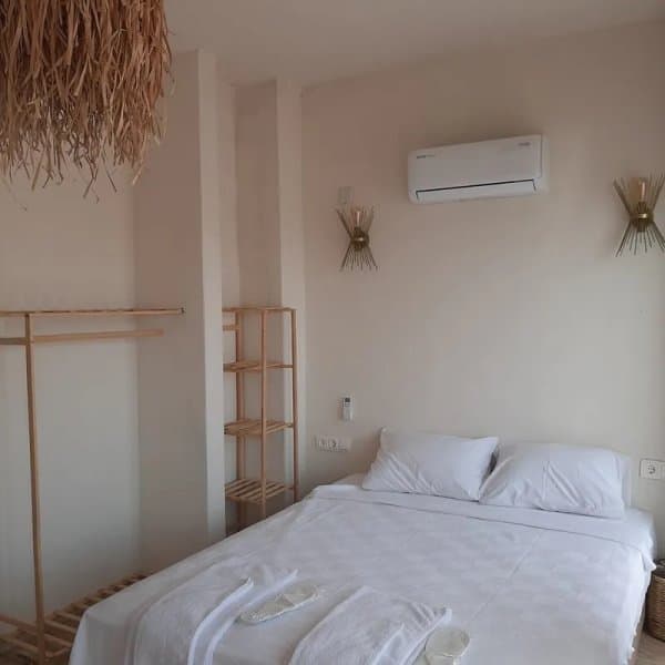 Balkonlu & Deniz Manzaralı Comfort Oda 1