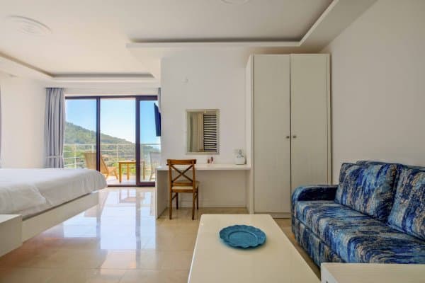 Superior Suite Sea View 4