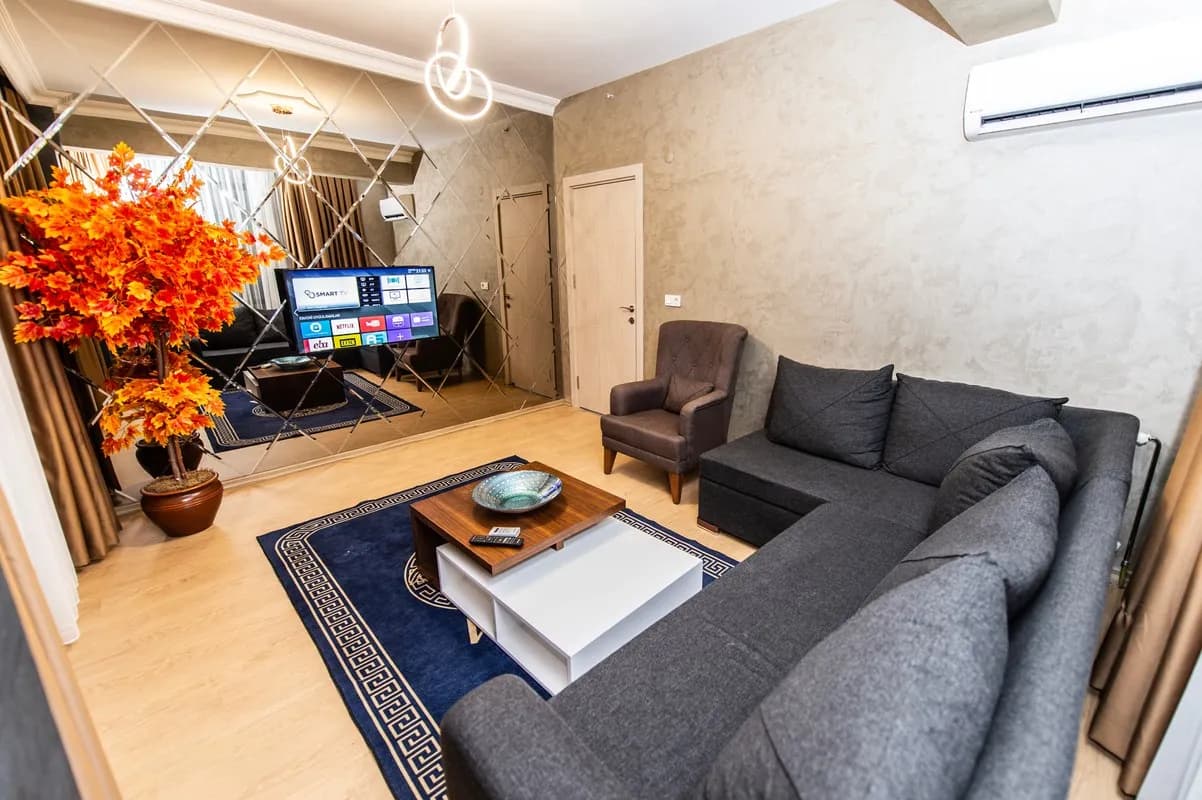 2+1 Şehir ve Deniz Manzaralı Oda 1