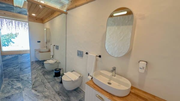 Mercan ( Exclusive Honeymoon - Deniz Orman Manzaralı Özel Havuzlu ve Jakuzili ) 4