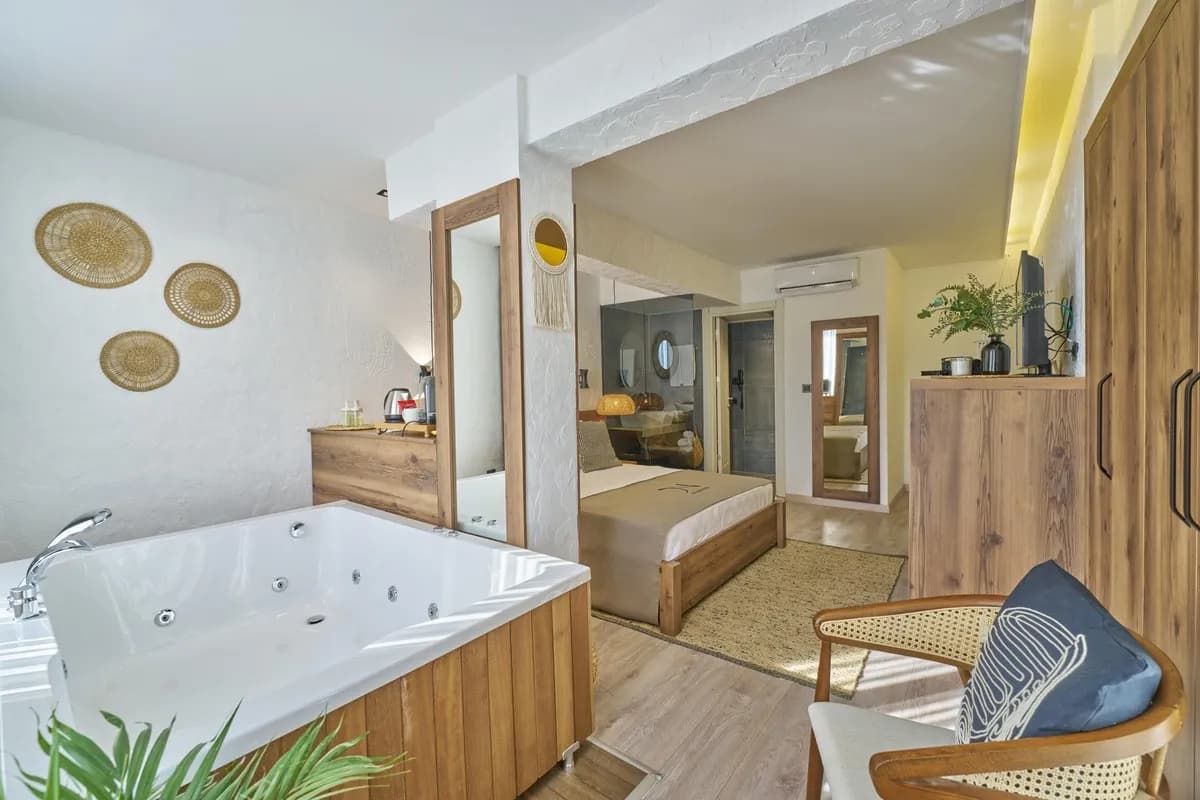 Junior Suit Jakuzi Oda 3