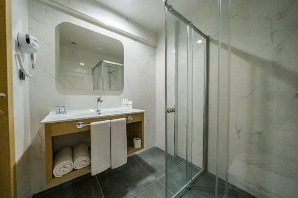 Standart Oda Yandan Deniz Manzaralı 4