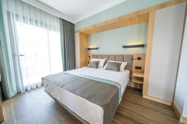 Standart Oda Kara Manzaralı 1