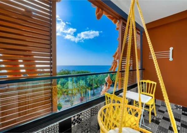 Standart Deniz Manzaralı Oda 4