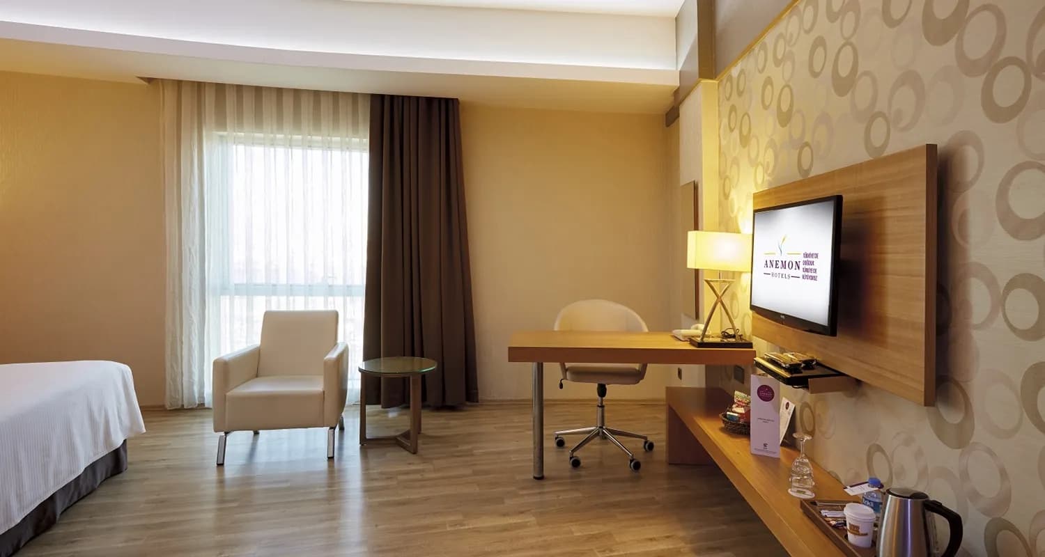 Deluxe Room Twin Bed 3