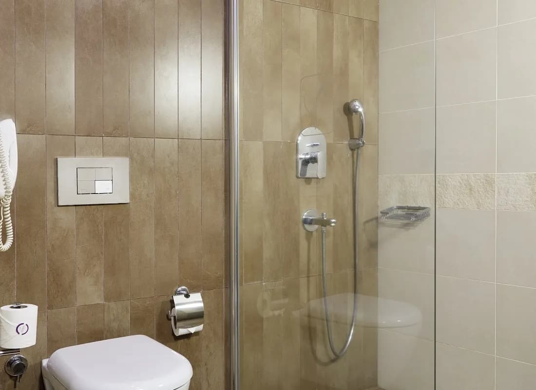 Deluxe Room Twin Bed 4