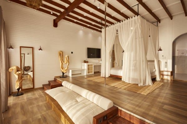 Penthouse Red Plus 3