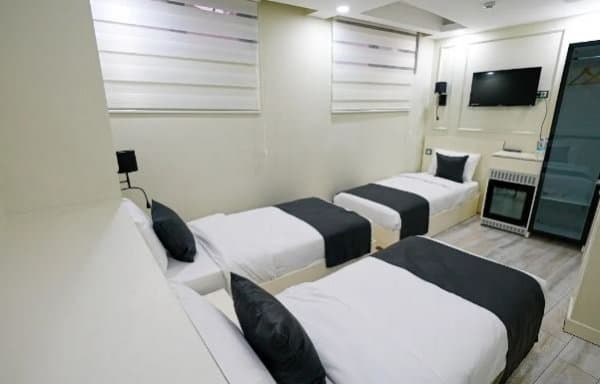 Standart Üç Kişilik Oda 1