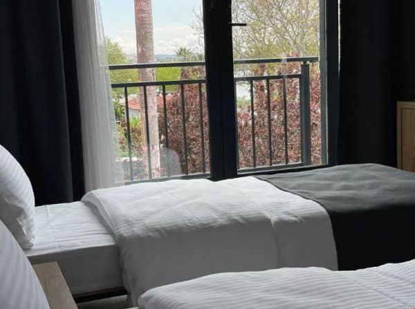 Kısmi Deniz Manzaralı 1