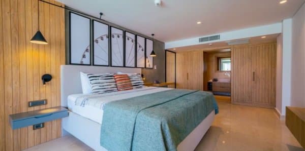 Senior Suit (2 Yatak Odalı, Özel Havuzlu) 1