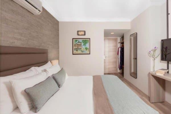 Standart Havuz Manzaralı Oda 2