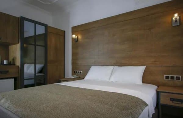 Suit Deniz Manzaralı Oda 1