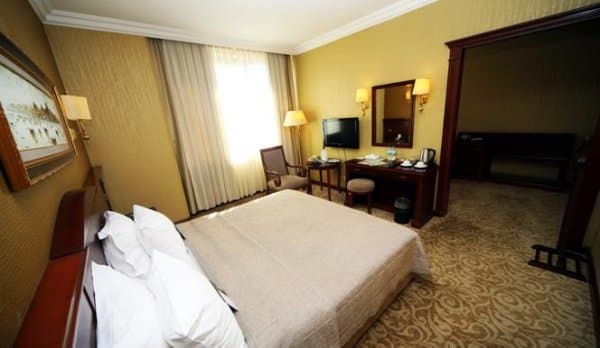 Superior Deluxe Junior Suite 3