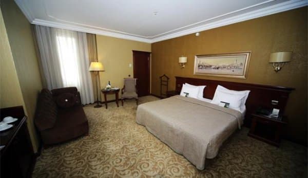 Superior Deluxe Junior Suite 4